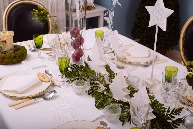 decoracion mesa navidad con helechos