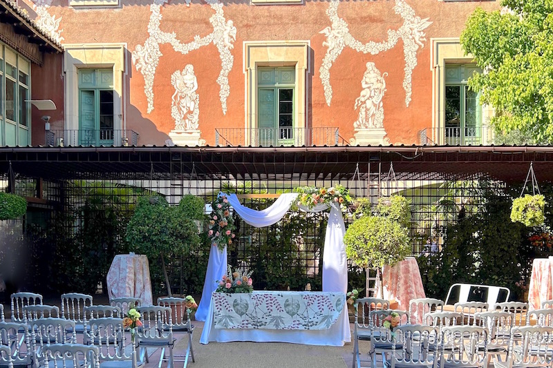 decoracion arco con flores para ceremonias