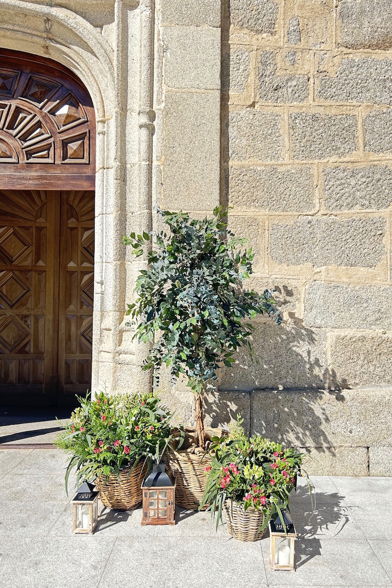 decoracion sencilla iglesia boda