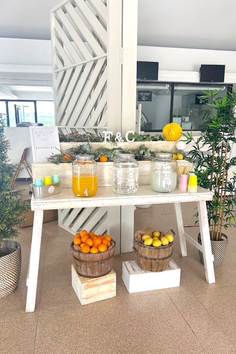 mesa para limonadas alquiler