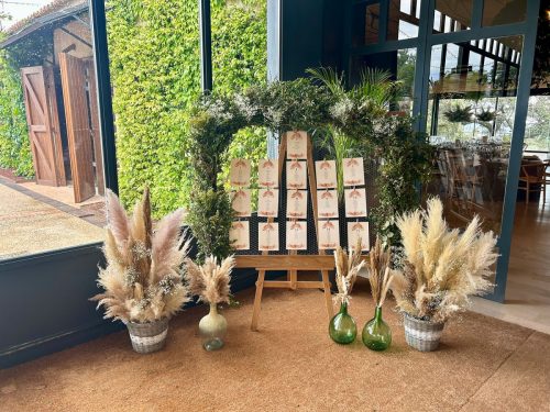 decoracion-bodas-con-plumeros